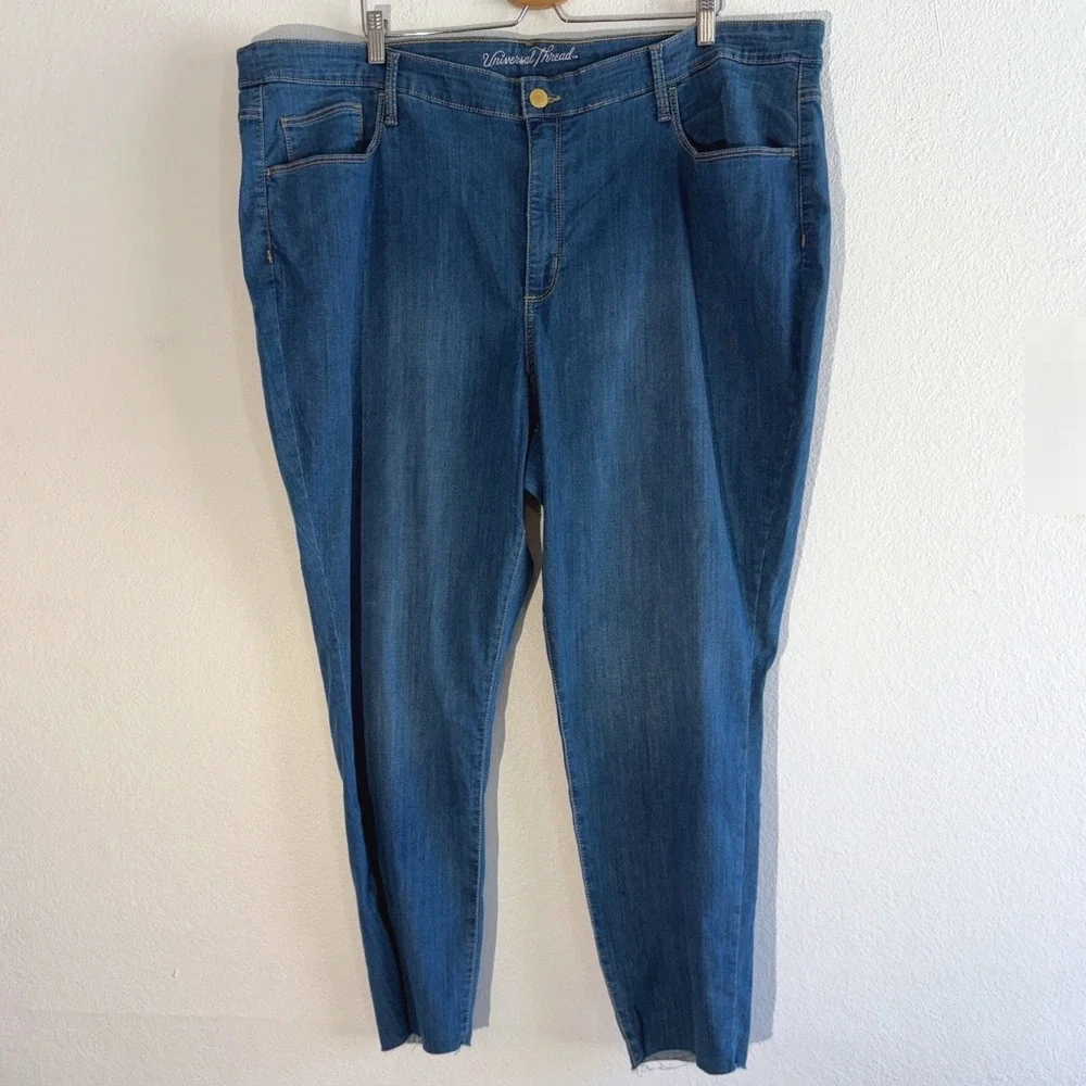 Universal Thread High Rise Skinny Jeans Blue 26WR Raw Hem Recycled Cotton Blend